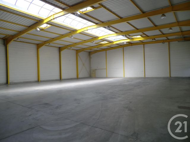 Local commercial à louer - 1500.0 m2 - 19 - Correze