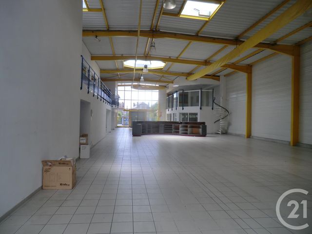 Local commercial à louer - 1500.0 m2 - 19 - Correze