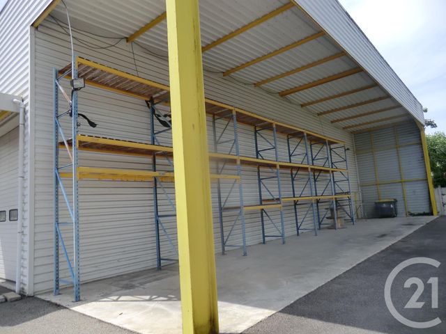 Local commercial à louer - 1500.0 m2 - 19 - Correze