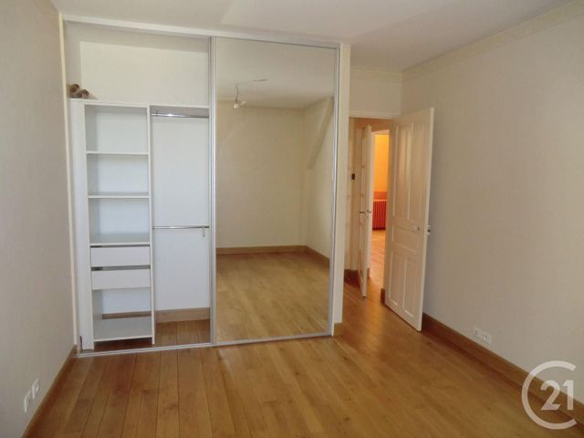 Appartement F5 &agrave; louer - 5 pi&egrave;ces - 116,98 m2 - Brive La Gaillarde - 19 - LIMOUSIN