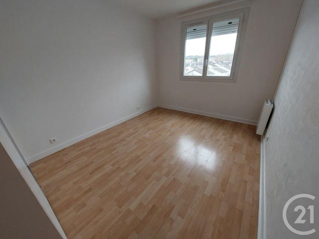 Appartement T4 &agrave; louer - 4 pi&egrave;ces - 81,10 m2 - Brive La Gaillarde - 19 - LIMOUSIN
