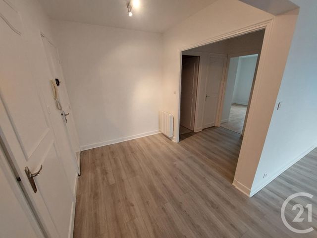 Appartement T4 &agrave; louer - 4 pi&egrave;ces - 81,10 m2 - Brive La Gaillarde - 19 - LIMOUSIN