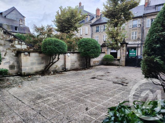 Bureaux à louer - 105.0 m2 - 19 - Correze