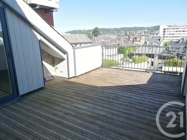 Appartement F5 &agrave; louer - 4 pi&egrave;ces - 112,50 m2 - Brive La Gaillarde - 19 - LIMOUSIN