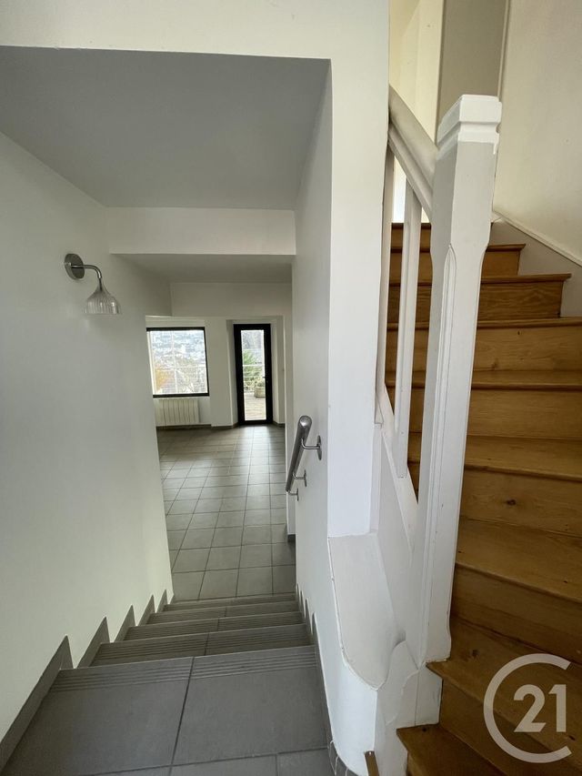 Maison &agrave; louer - 6 pi&egrave;ces - 134,60 m2 - Brive La Gaillarde - 19 - LIMOUSIN