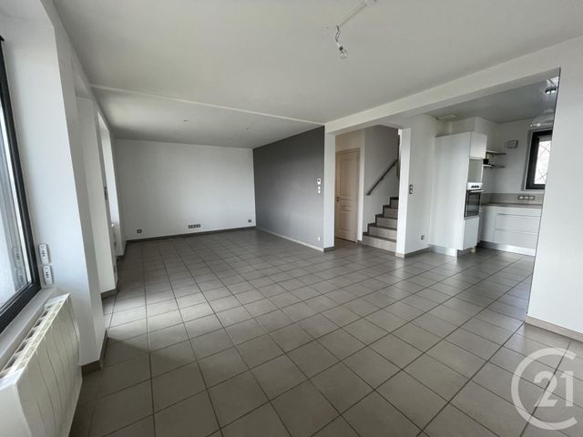 Maison &agrave; louer - 6 pi&egrave;ces - 134,60 m2 - Brive La Gaillarde - 19 - LIMOUSIN