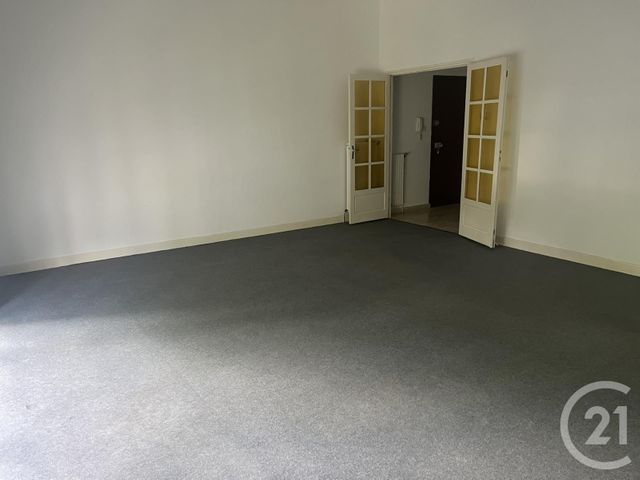 Appartement F4 &agrave; louer - 4 pi&egrave;ces - 101,38 m2 - Brive La Gaillarde - 19 - LIMOUSIN