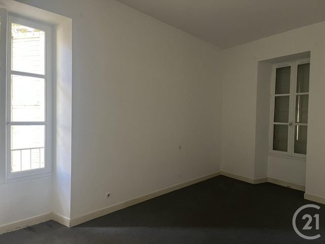 Appartement F4 &agrave; louer - 4 pi&egrave;ces - 101,38 m2 - Brive La Gaillarde - 19 - LIMOUSIN