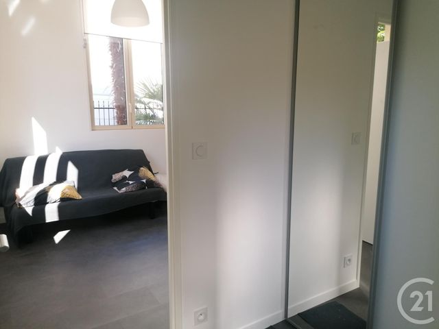 Appartement Studio &agrave; louer - 1 pi&egrave;ce - 22,69 m2 - Brive La Gaillarde - 19 - LIMOUSIN