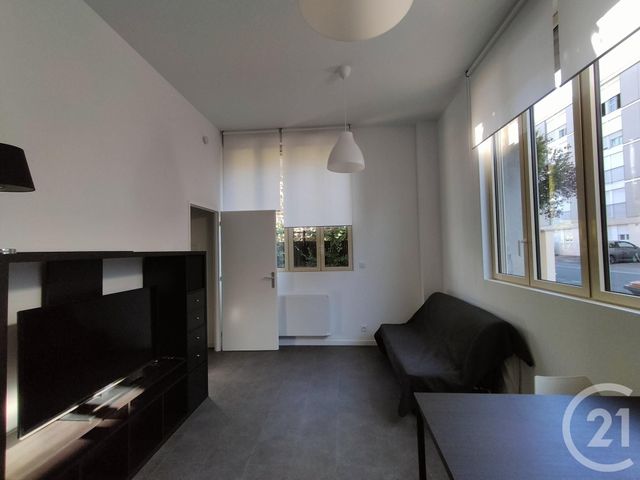 Appartement Studio &agrave; louer - 1 pi&egrave;ce - 22,62 m2 - Brive La Gaillarde - 19 - LIMOUSIN