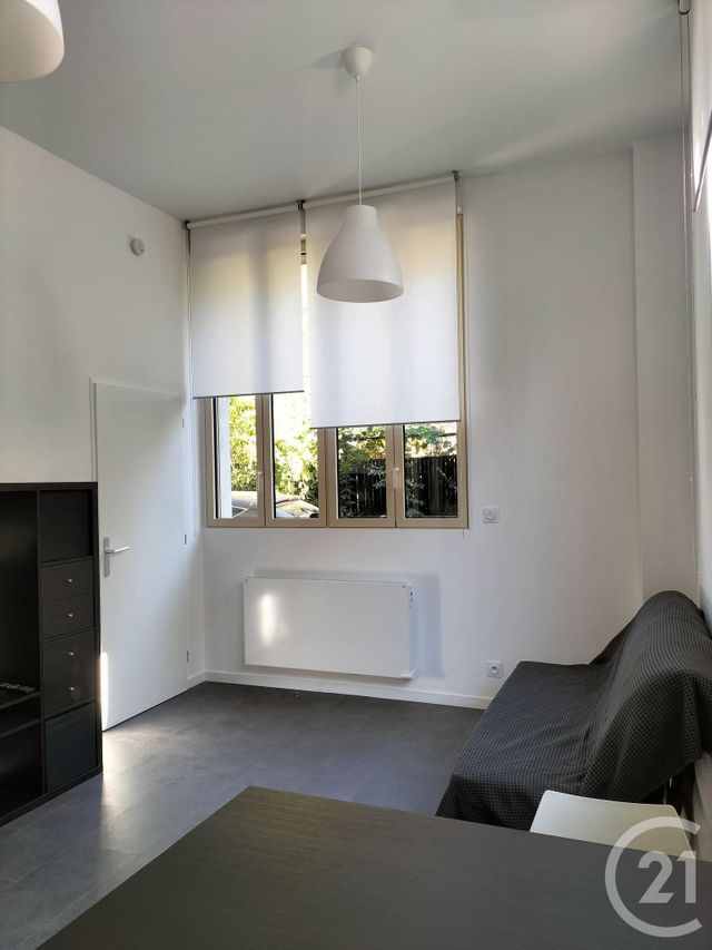 Appartement Studio &agrave; louer - 1 pi&egrave;ce - 22,62 m2 - Brive La Gaillarde - 19 - LIMOUSIN