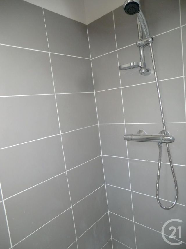 Appartement F2 &agrave; louer - 2 pi&egrave;ces - 45,57 m2 - Brive La Gaillarde - 19 - LIMOUSIN