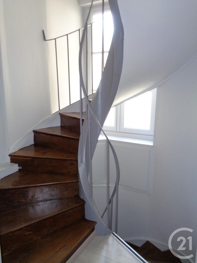 Appartement F2 &agrave; louer - 2 pi&egrave;ces - 45,57 m2 - Brive La Gaillarde - 19 - LIMOUSIN