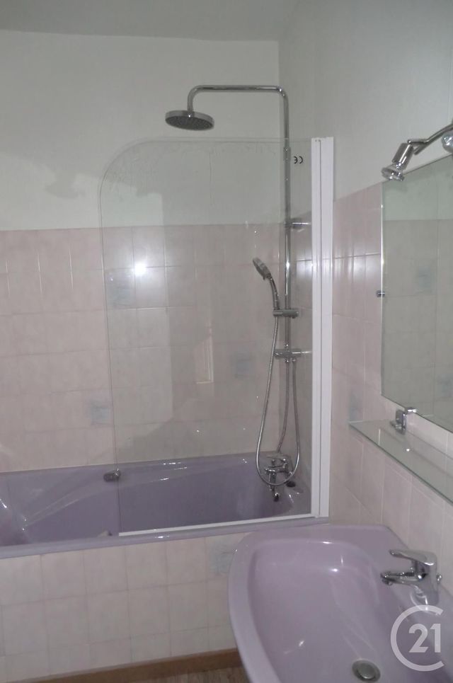 Appartement F2 bis &agrave; louer - 3 pi&egrave;ces - 52,41 m2 - Brive La Gaillarde - 19 - LIMOUSIN