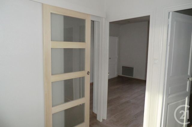 Appartement F2 bis &agrave; louer - 3 pi&egrave;ces - 52,41 m2 - Brive La Gaillarde - 19 - LIMOUSIN