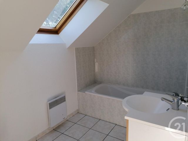 Maison &agrave; louer - 4 pi&egrave;ces - 80 m2 - Malemort Sur Correze - 19 - LIMOUSIN