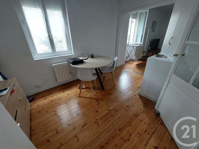 Appartement &agrave; louer - 2 pi&egrave;ces - 45,25 m2 - Brive La Gaillarde - 19 - LIMOUSIN
