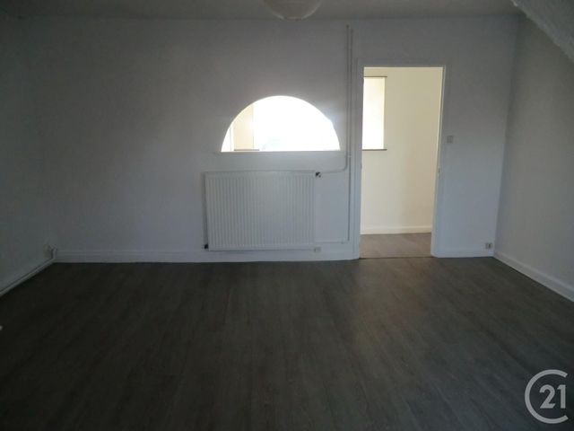 Appartement F2 &agrave; louer - 2 pi&egrave;ces - 46,16 m2 - Brive La Gaillarde - 19 - LIMOUSIN