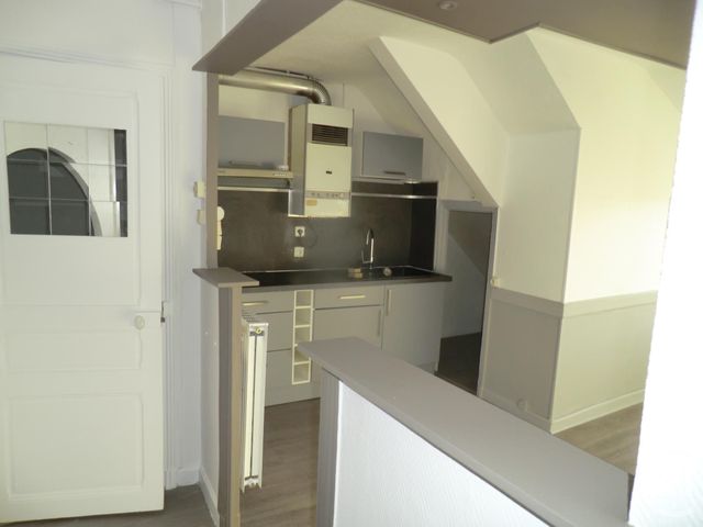 Appartement F2 &agrave; louer - 2 pi&egrave;ces - 46,16 m2 - Brive La Gaillarde - 19 - LIMOUSIN