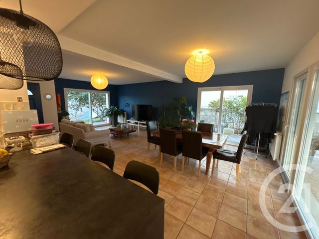 Maison &agrave; vendre - 6 pi&egrave;ces - 152 m2 - St Pantaleon De Larche - 19 - LIMOUSIN