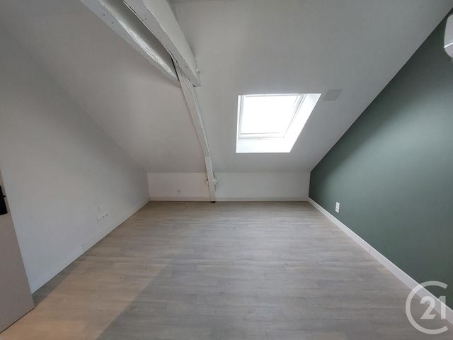 Appartement Duplex &agrave; louer - 2 pi&egrave;ces - 42,90 m2 - Brive La Gaillarde - 19 - LIMOUSIN