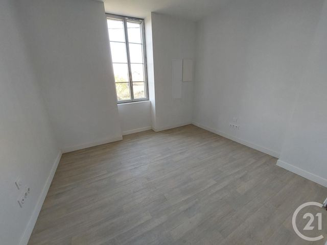 Appartement Duplex &agrave; louer - 2 pi&egrave;ces - 42,90 m2 - Brive La Gaillarde - 19 - LIMOUSIN