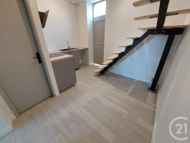 Appartement Duplex &agrave; louer - 2 pi&egrave;ces - 42,90 m2 - Brive La Gaillarde - 19 - LIMOUSIN