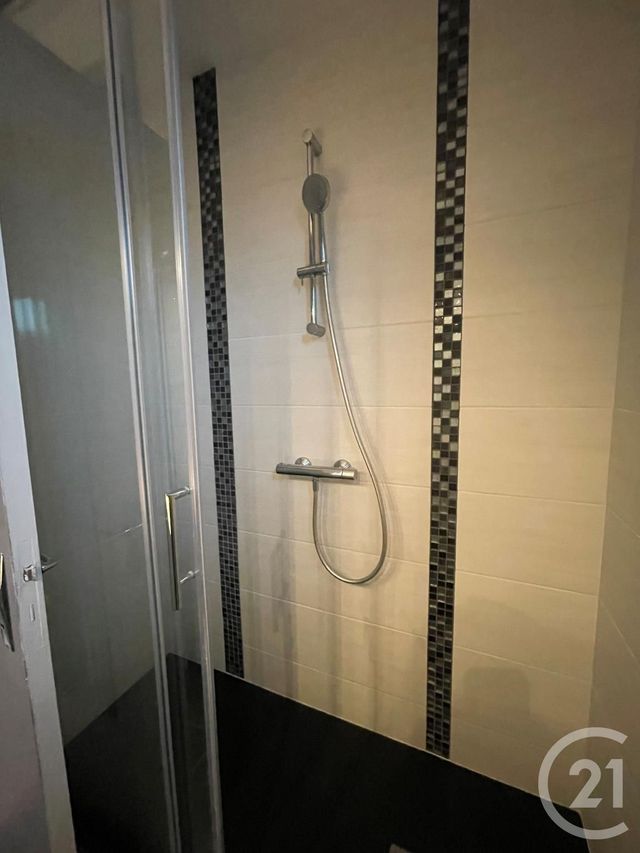 Appartement F2 &agrave; louer - 2 pi&egrave;ces - 62,15 m2 - Brive La Gaillarde - 19 - LIMOUSIN