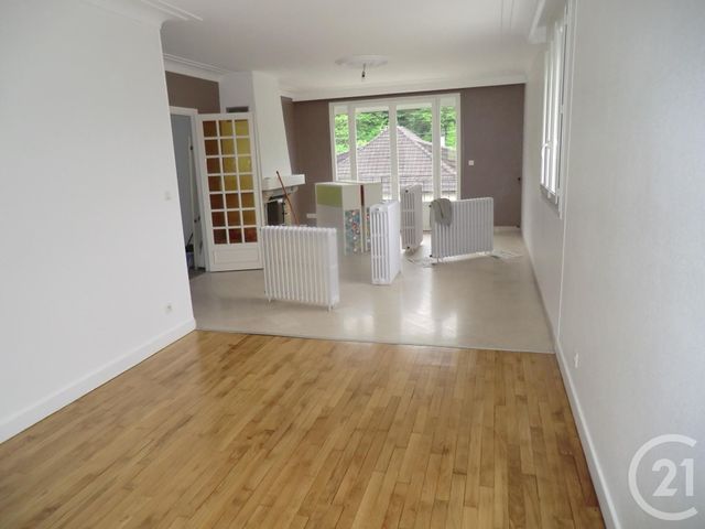 Appartement F3 &agrave; louer - 3 pi&egrave;ces - 85,06 m2 - Brive La Gaillarde - 19 - LIMOUSIN