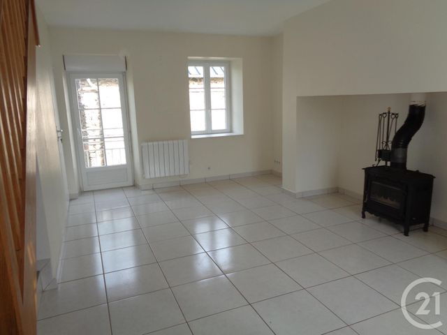 Maison &agrave; louer - 4 pi&egrave;ces - 62,59 m2 - Ste Fereole - 19 - LIMOUSIN