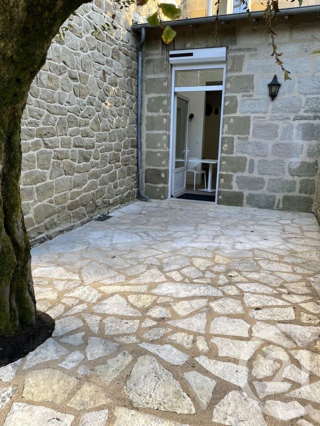 Appartement F1 bis &agrave; louer - 2 pi&egrave;ces - 30,17 m2 - Brive La Gaillarde - 19 - LIMOUSIN