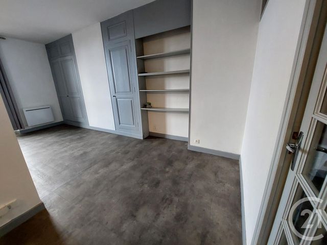 Appartement F1 bis &agrave; louer - 2 pi&egrave;ces - 35,50 m2 - Brive La Gaillarde - 19 - LIMOUSIN