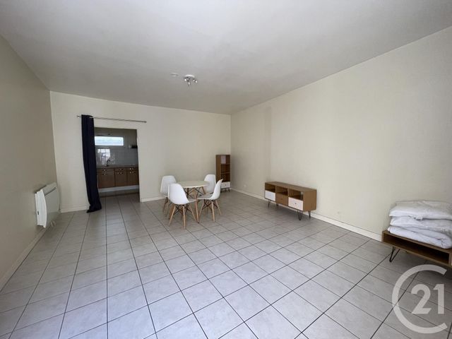 Appartement Studio &agrave; louer - 1 pi&egrave;ce - 39,20 m2 - Brive La Gaillarde - 19 - LIMOUSIN