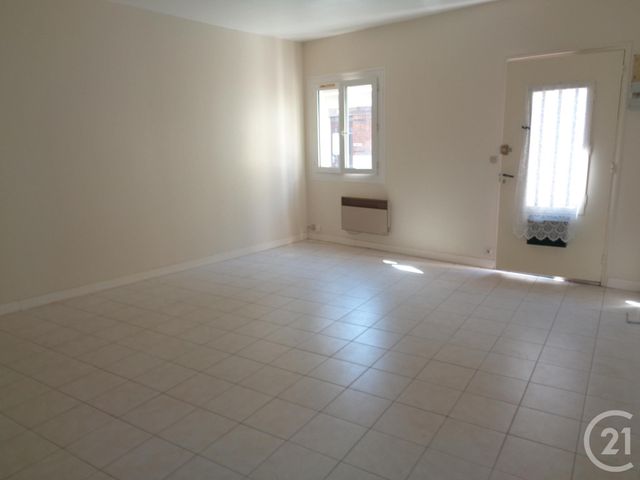 Appartement Studio &agrave; louer - 1 pi&egrave;ce - 39,20 m2 - Brive La Gaillarde - 19 - LIMOUSIN