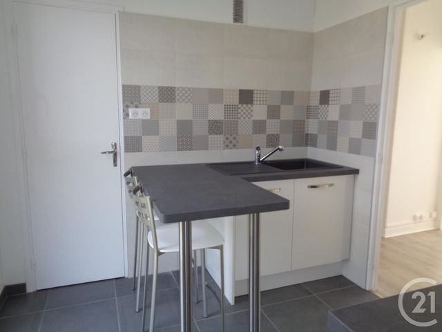 Appartement F3 &agrave; louer - 3 pi&egrave;ces - 56,40 m2 - Brive La Gaillarde - 19 - LIMOUSIN