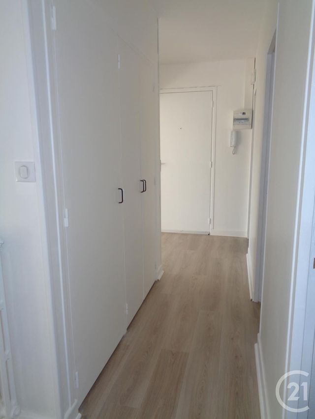 Appartement F3 &agrave; louer - 3 pi&egrave;ces - 56,40 m2 - Brive La Gaillarde - 19 - LIMOUSIN