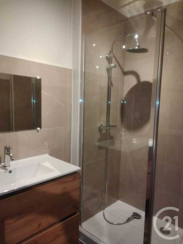 Appartement F1 &agrave; louer - 1 pi&egrave;ce - 31,15 m2 - Brive La Gaillarde - 19 - LIMOUSIN