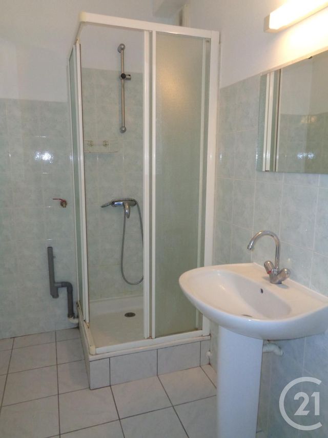 Appartement F3 &agrave; louer - 3 pi&egrave;ces - 58,68 m2 - Ste Fereole - 19 - LIMOUSIN