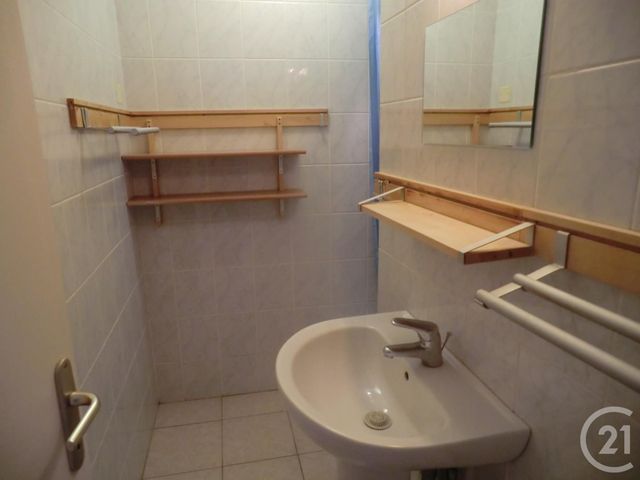 Appartement F3 &agrave; louer - 3 pi&egrave;ces - 59,11 m2 - Brive La Gaillarde - 19 - LIMOUSIN