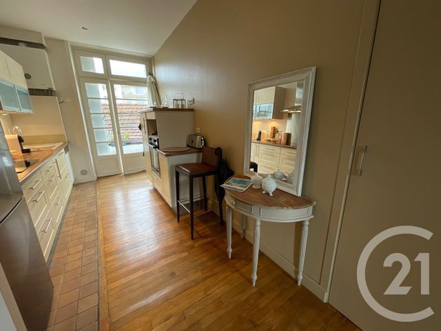 Appartement F4 &agrave; louer - 4 pi&egrave;ces - 91,86 m2 - Brive La Gaillarde - 19 - LIMOUSIN