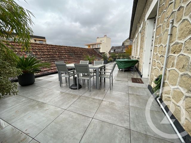 Appartement F4 &agrave; louer - 4 pi&egrave;ces - 91,86 m2 - Brive La Gaillarde - 19 - LIMOUSIN