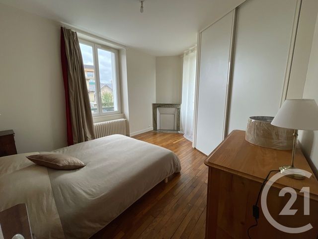 Appartement F4 &agrave; louer - 4 pi&egrave;ces - 91,86 m2 - Brive La Gaillarde - 19 - LIMOUSIN