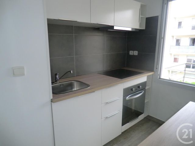 Appartement F2 &agrave; louer - 2 pi&egrave;ces - 51,79 m2 - Brive La Gaillarde - 19 - LIMOUSIN