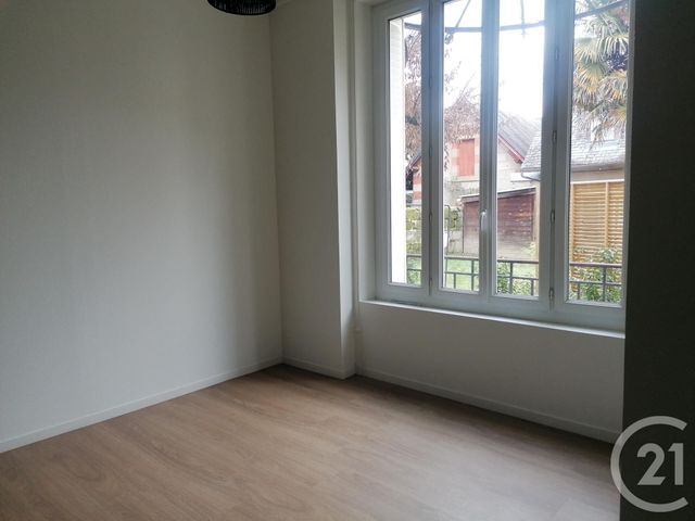 Appartement F2 &agrave; louer - 2 pi&egrave;ces - 57,44 m2 - Brive La Gaillarde - 19 - LIMOUSIN