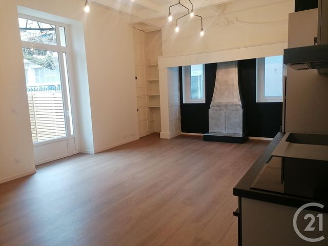 Appartement F2 &agrave; louer - 2 pi&egrave;ces - 57,44 m2 - Brive La Gaillarde - 19 - LIMOUSIN