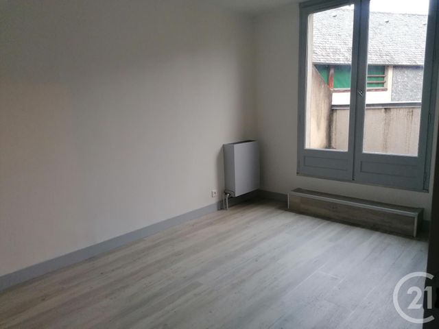 Appartement F3 &agrave; louer - 3 pi&egrave;ces - 61,86 m2 - Brive La Gaillarde - 19 - LIMOUSIN