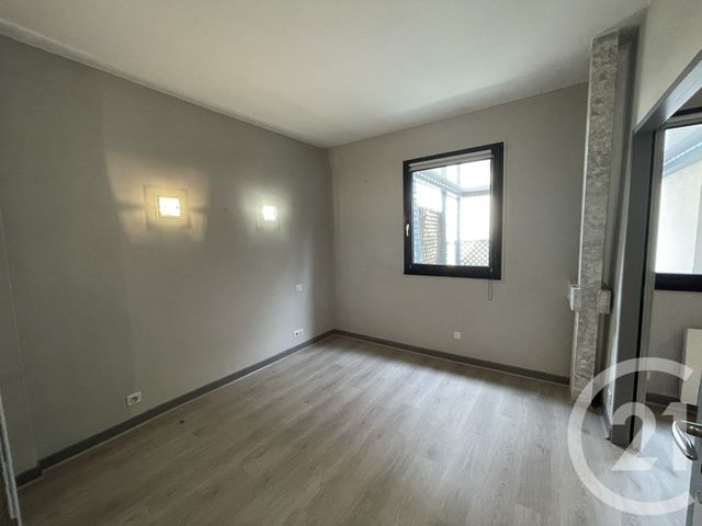 Appartement F4 &agrave; vendre - 3 pi&egrave;ces - 105,69 m2 - Brive La Gaillarde - 19 - LIMOUSIN