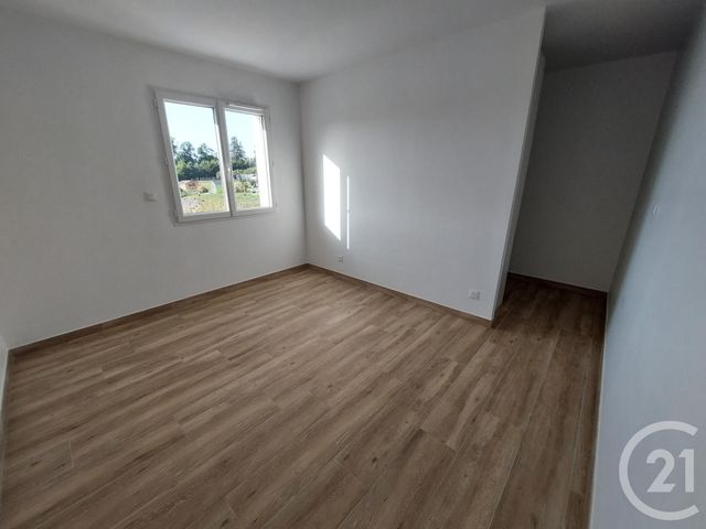 Maison &agrave; louer - 3 pi&egrave;ces - 78 m2 - Perpezac Le Noir - 19 - LIMOUSIN