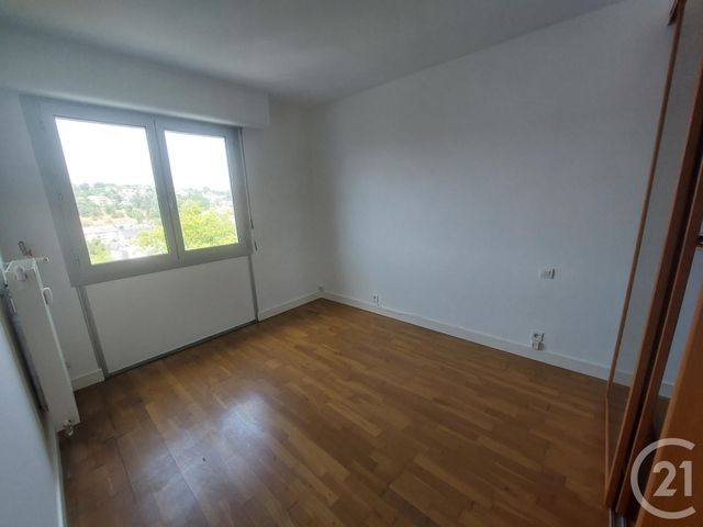 Appartement F3 &agrave; louer - 3 pi&egrave;ces - 90,03 m2 - Brive La Gaillarde - 19 - LIMOUSIN