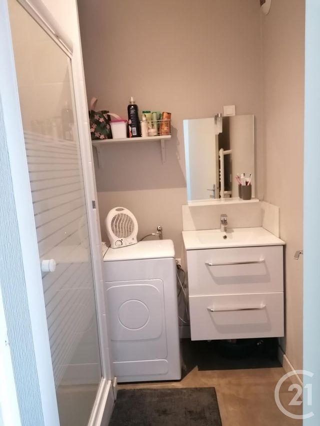 Appartement F2 &agrave; louer - 2 pi&egrave;ces - 43,48 m2 - Brive La Gaillarde - 19 - LIMOUSIN